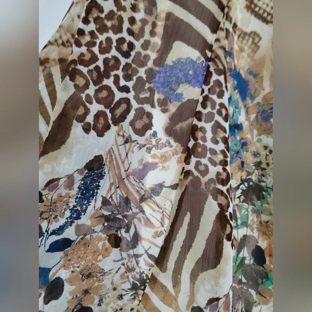 88th & Madison Flowy Chiffon animal/floral print midi skirt elastic waist size M - Picture 3 of 4